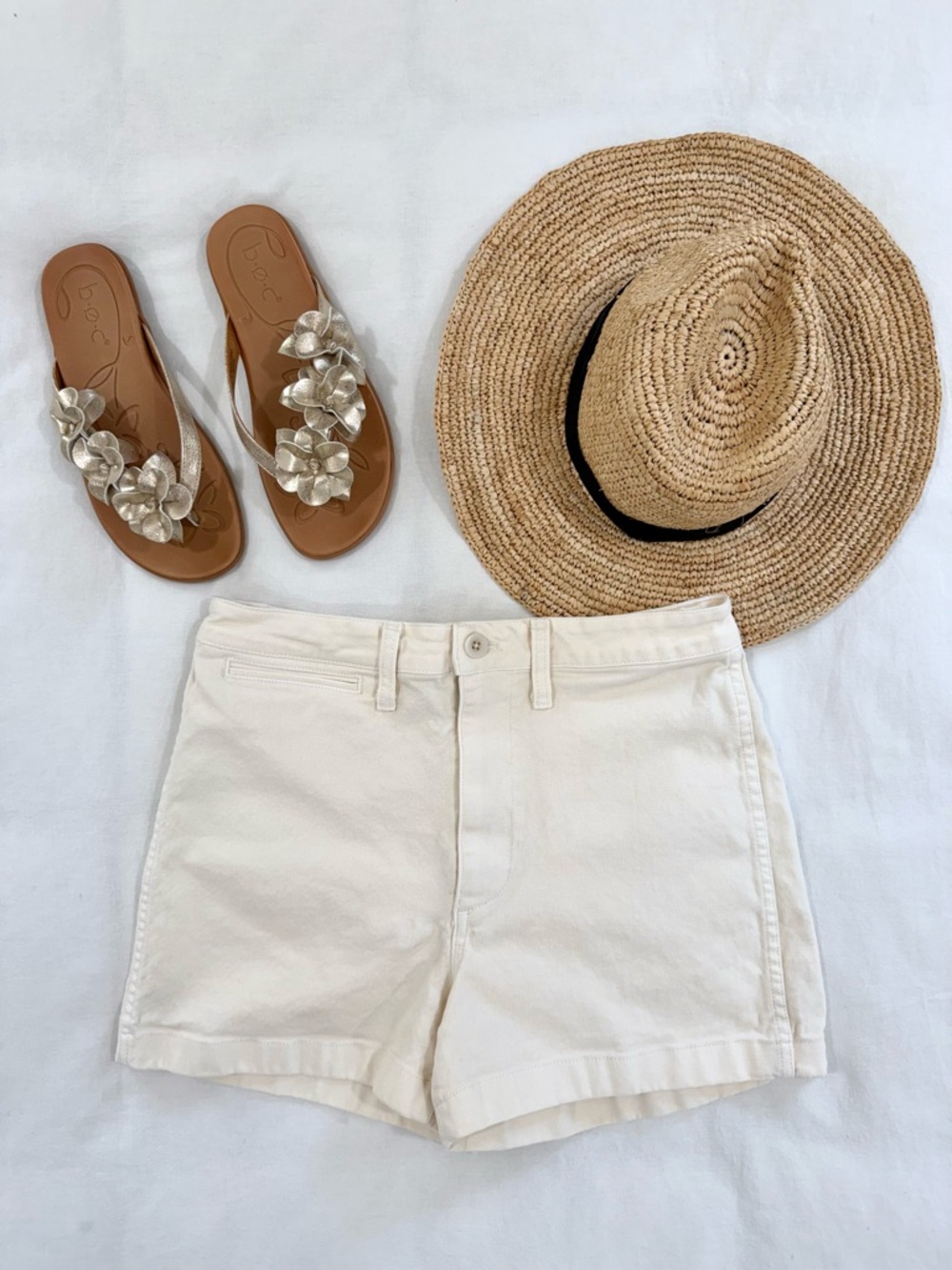 ✨ Madewell Cream High Rise Sailor Denim Shorts Size 28 ✨